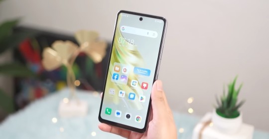 Tecno Spark 20 Pro Display